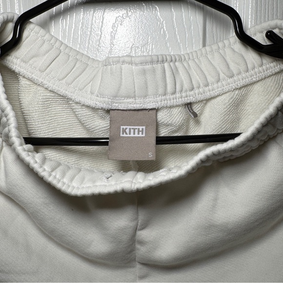 KITH Lounge Set - Picture 8 of 9